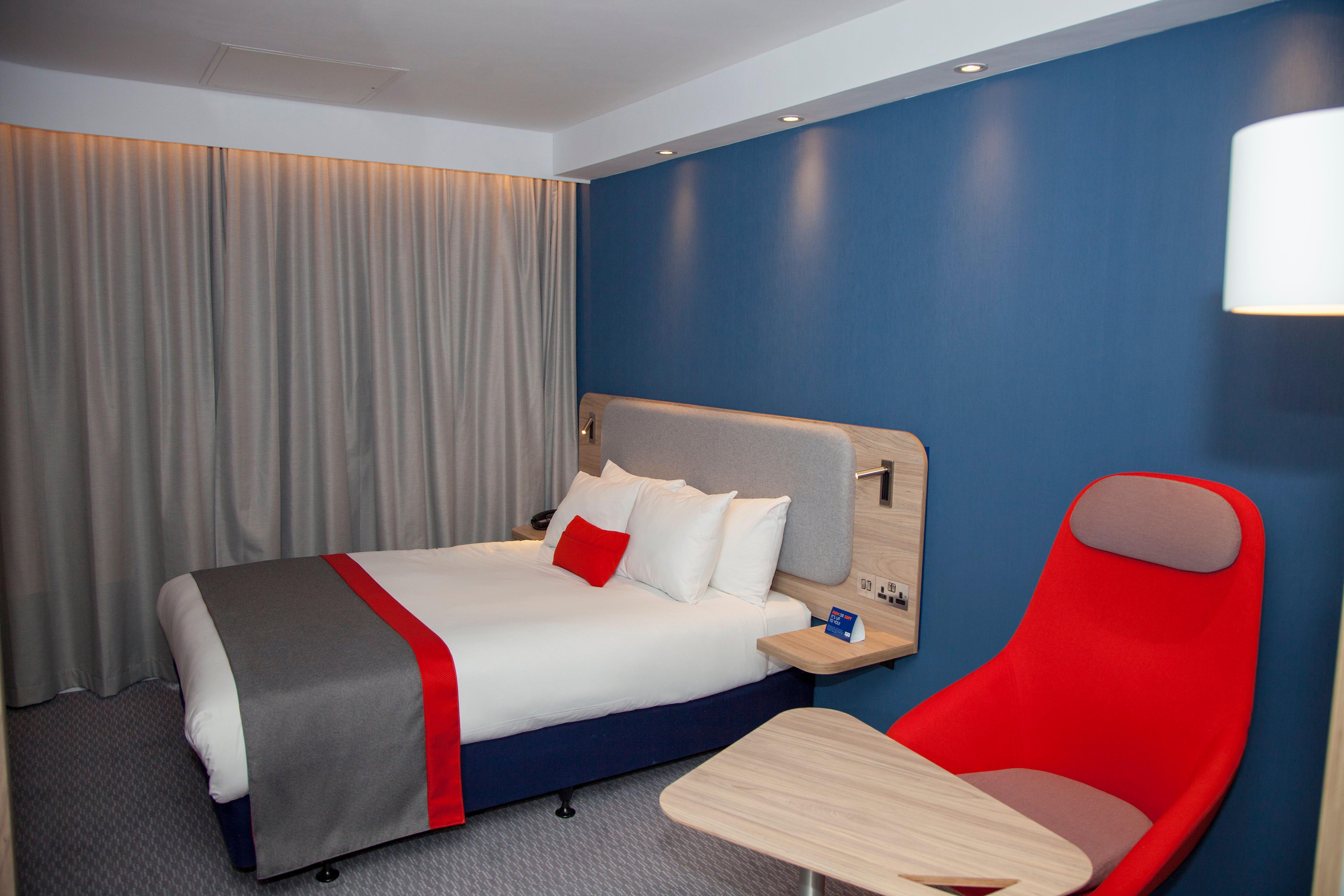 Holiday Inn Express Cardiff Bay By Ihg Exterior foto