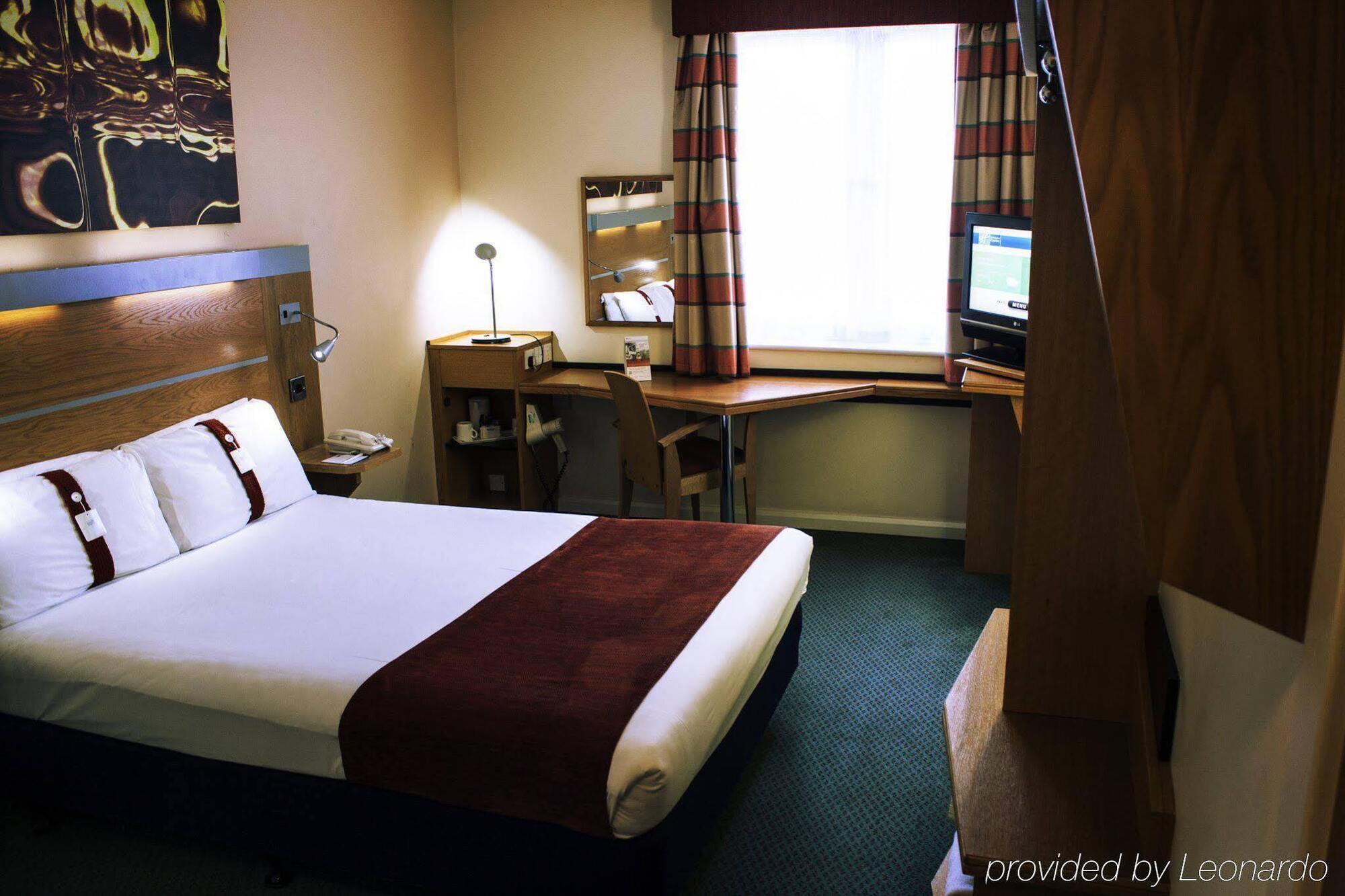 Holiday Inn Express Cardiff Bay By Ihg Exterior foto
